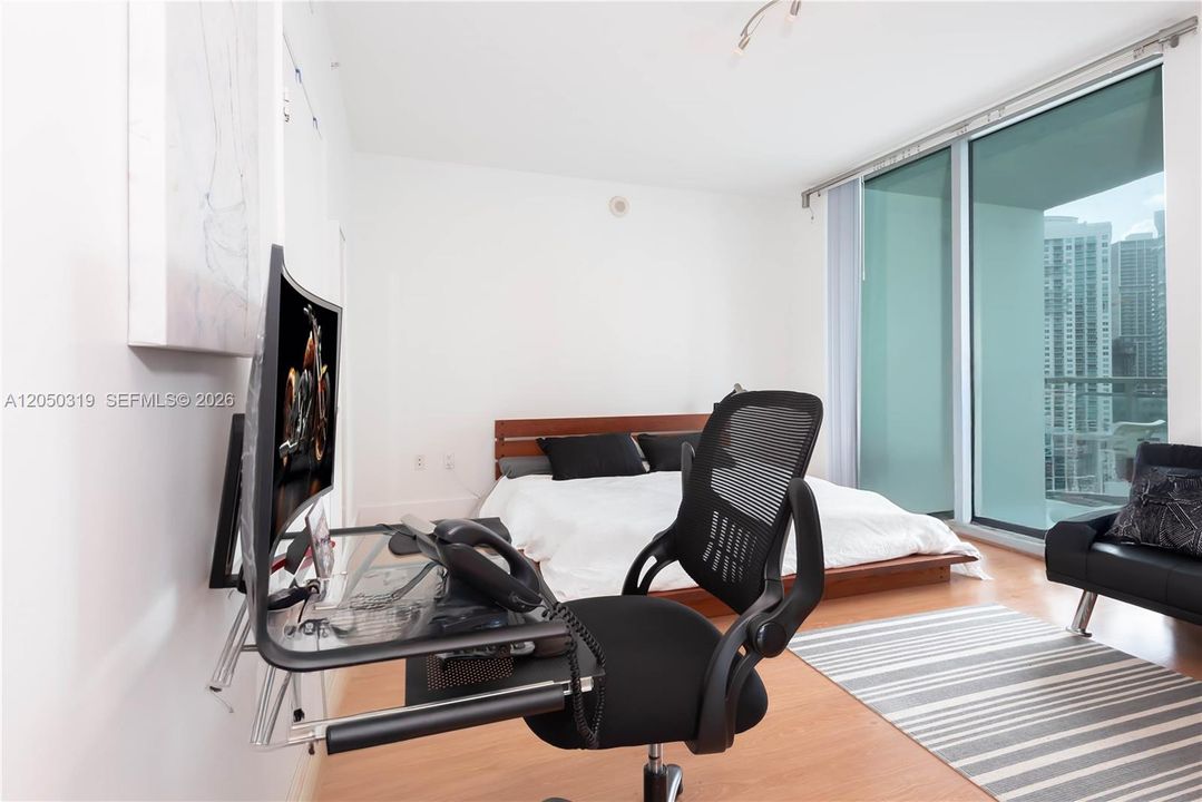 For Sale: $630,000 (2 beds, 2 baths, 1274 Square Feet)