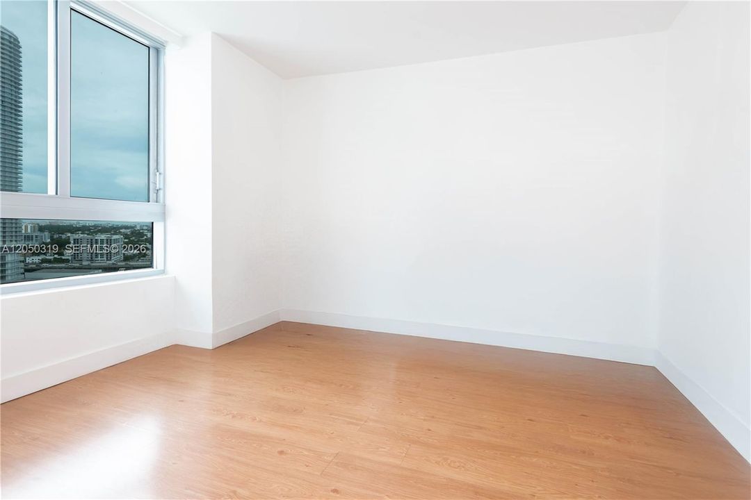 For Sale: $630,000 (2 beds, 2 baths, 1274 Square Feet)