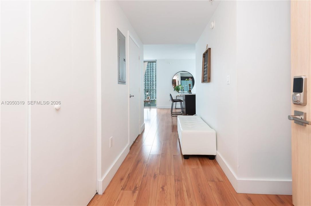 For Sale: $630,000 (2 beds, 2 baths, 1274 Square Feet)
