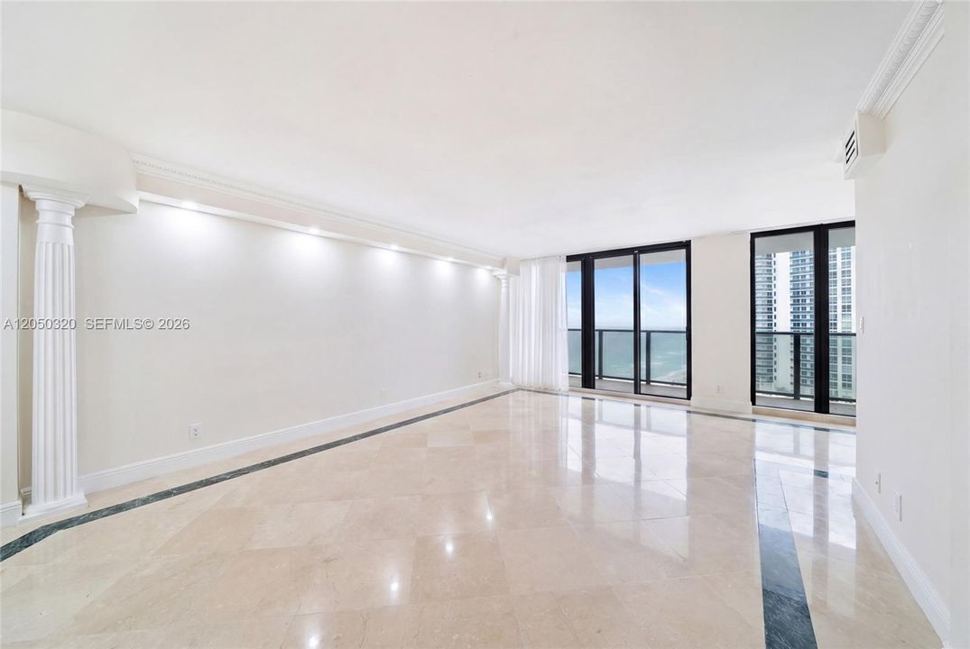 For Rent: $3,975 (2 beds, 2 baths, 1240 Square Feet)