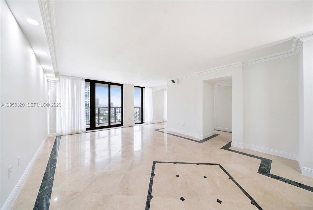 For Rent: $3,975 (2 beds, 2 baths, 1240 Square Feet)