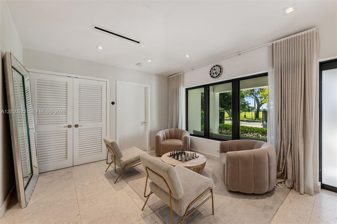 For Sale: $2,750,000 (3 beds, 3 baths, 2146 Square Feet)