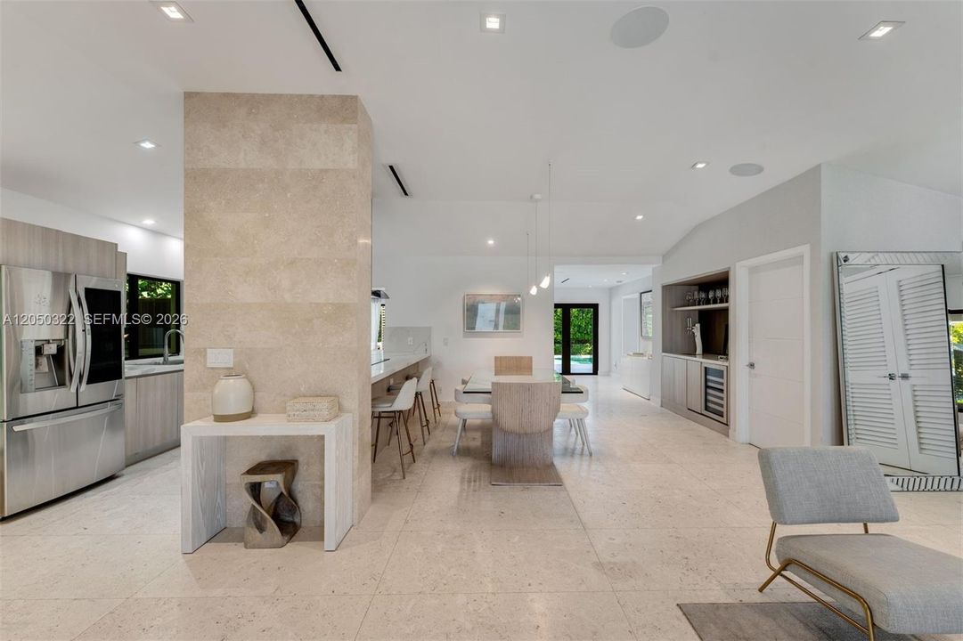 For Sale: $2,750,000 (3 beds, 3 baths, 2146 Square Feet)