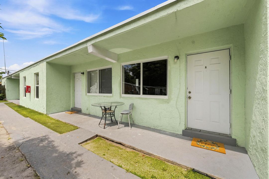 166 SW 3rd St_031