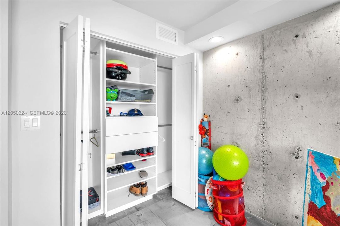 For Rent: $4,500 (2 beds, 2 baths, 1455 Square Feet)