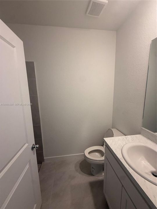В аренду: $2,650 (3 спален, 3 ванн, 1382 Квадратных фут)