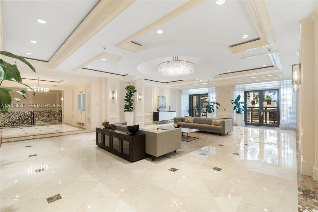 For Rent: $7,000 (1 beds, 1 baths, 896 Square Feet)