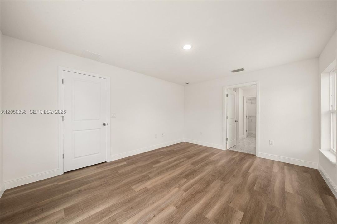 En Venta: $307,000 (4 camas, 2 baños, 1773 Pies cuadrados)