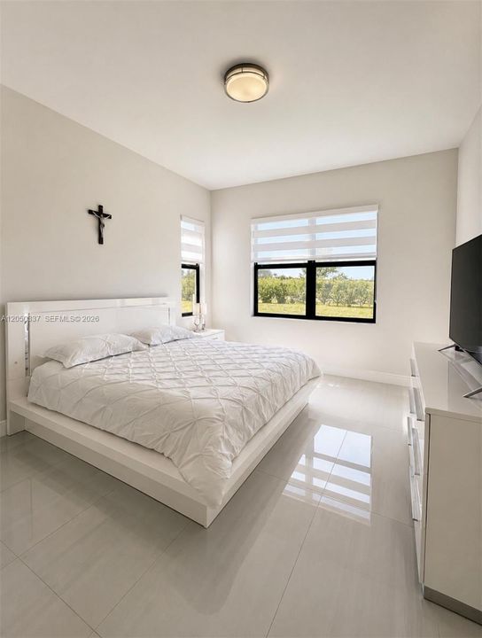 En Renta: $2,900 (4 camas, 3 baños, 2260 Pies cuadrados)