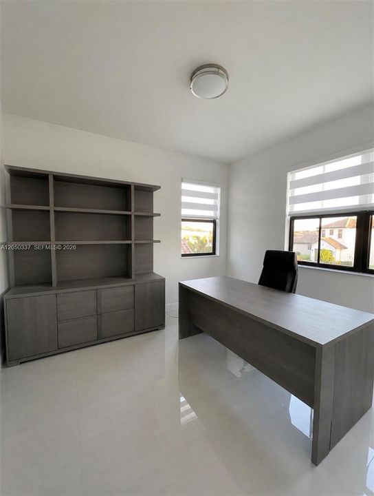 En Renta: $2,900 (4 camas, 3 baños, 2260 Pies cuadrados)