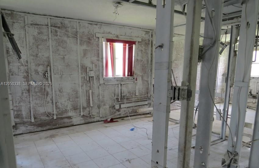 En Venta: $225,000 (3 camas, 2 baños, 1150 Pies cuadrados)