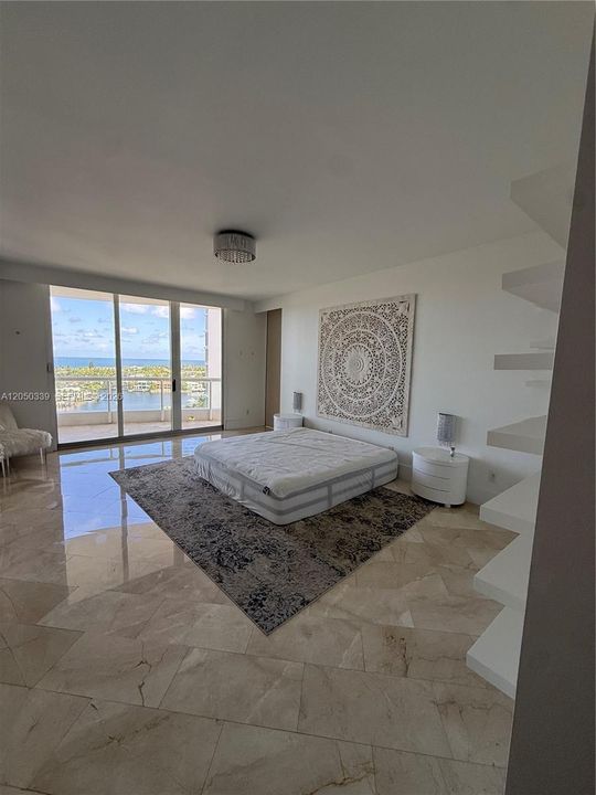For Sale: $2,150,000 (3 beds, 3 baths, 3173 Square Feet)