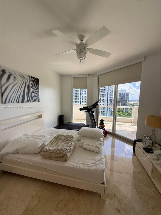 For Sale: $2,150,000 (3 beds, 3 baths, 3173 Square Feet)