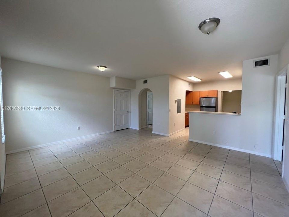 For Rent: $2,300 (2 beds, 2 baths, 1088 Square Feet)
