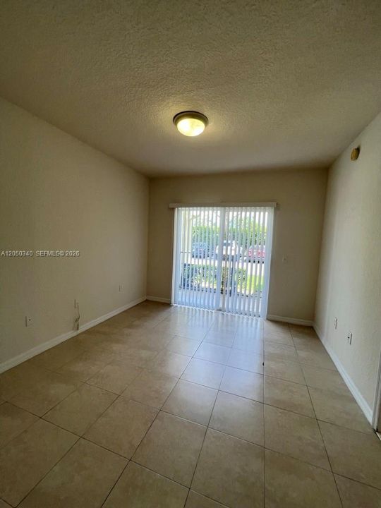 For Rent: $2,300 (2 beds, 2 baths, 1088 Square Feet)