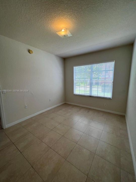 For Rent: $2,300 (2 beds, 2 baths, 1088 Square Feet)