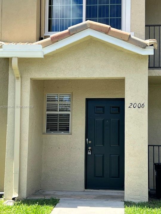 For Rent: $2,300 (2 beds, 2 baths, 1088 Square Feet)