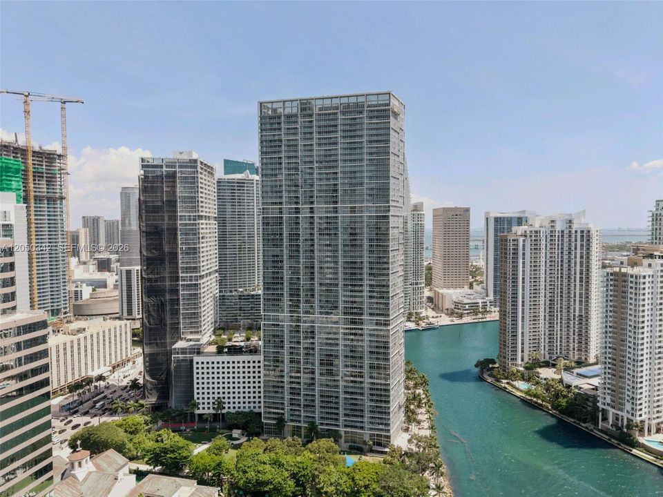For Sale: $622,000 (1 beds, 1 baths, 1035 Square Feet)