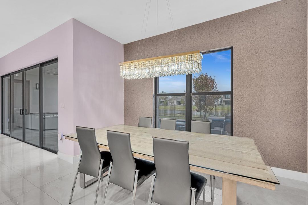 Breakfast Nook