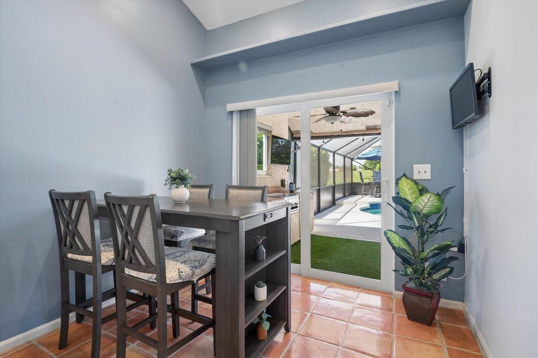 Breakfast Room