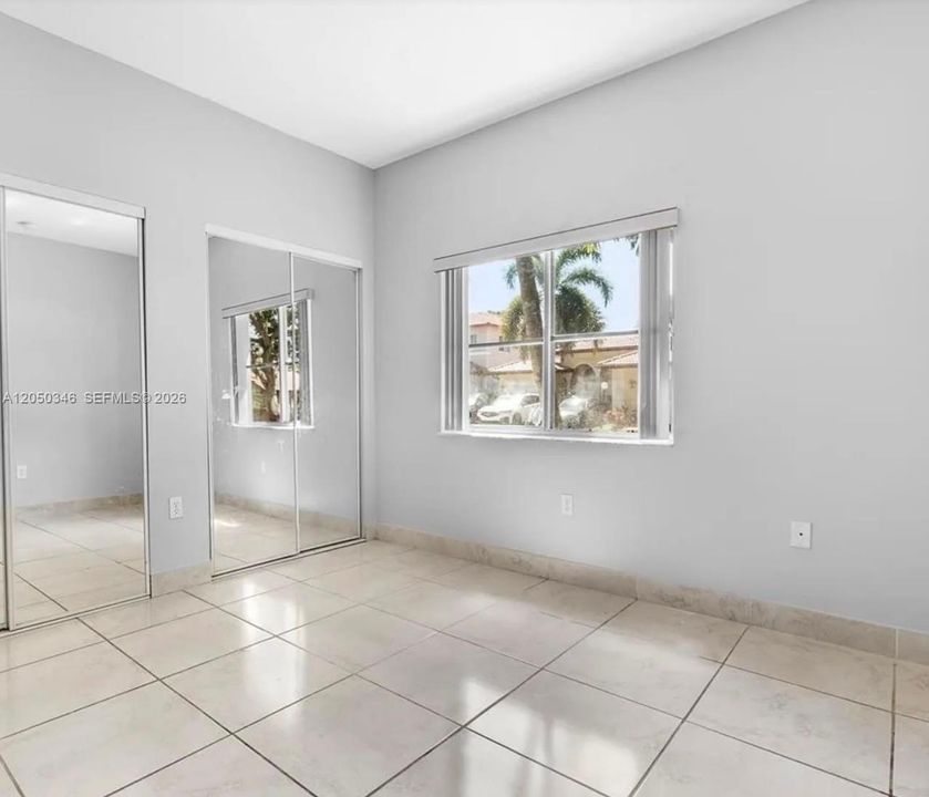 For Sale: $750,000 (4 beds, 2 baths, 1867 Square Feet)