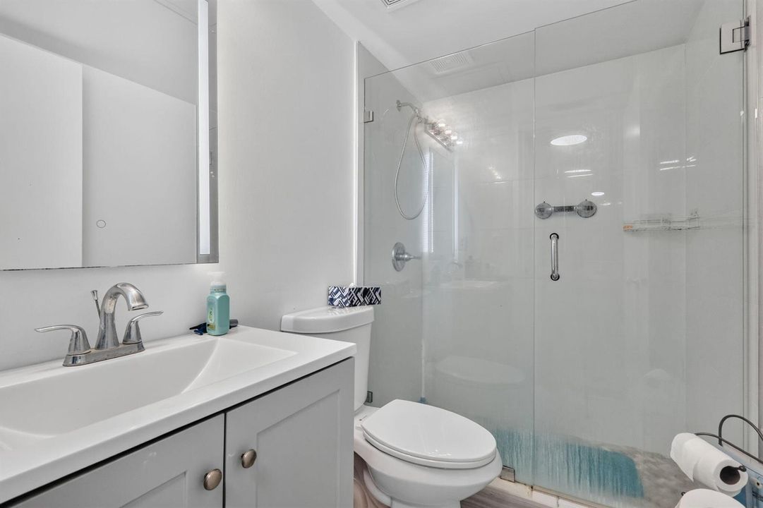 Owners Bathroom