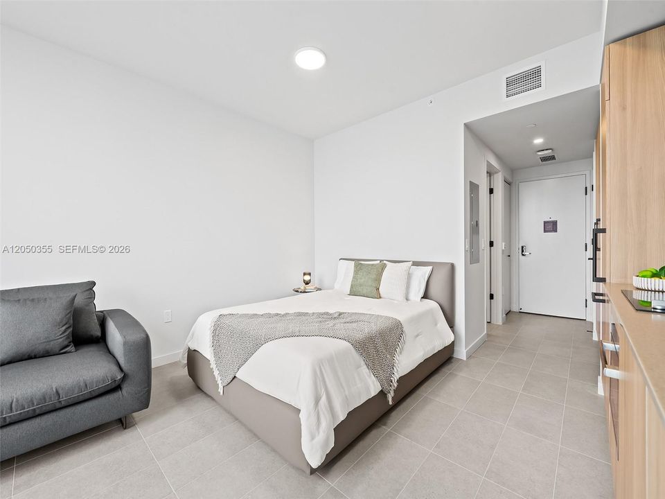 For Sale: $500,000 (0 beds, 1 baths, 544 Square Feet)