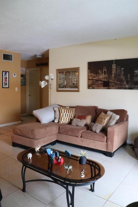 Living Room2