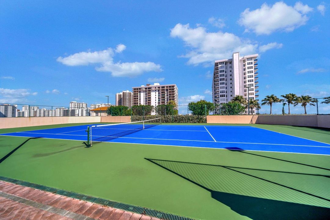 37-web-or-mls-Exterior-22