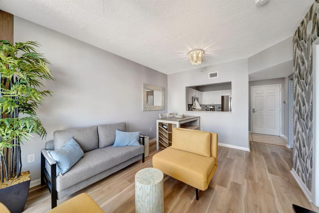 4-web-or-mls-Interior-23
