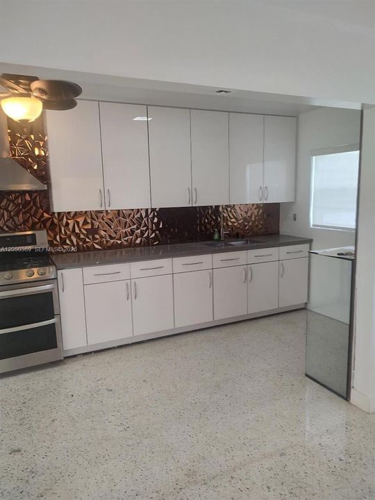 En Renta: $3,000 (2 camas, 1 baños, 945 Pies cuadrados)