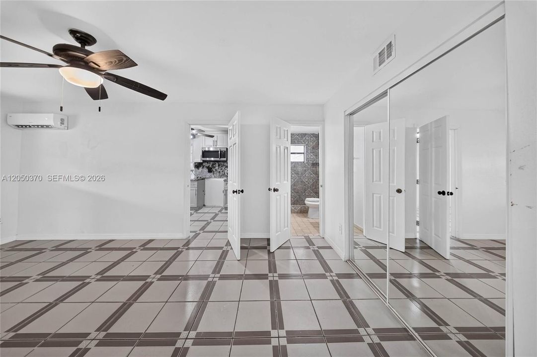 For Sale: $690,000 (3 beds, 3 baths, 1623 Square Feet)