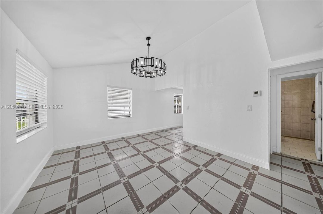 For Sale: $690,000 (3 beds, 3 baths, 1623 Square Feet)