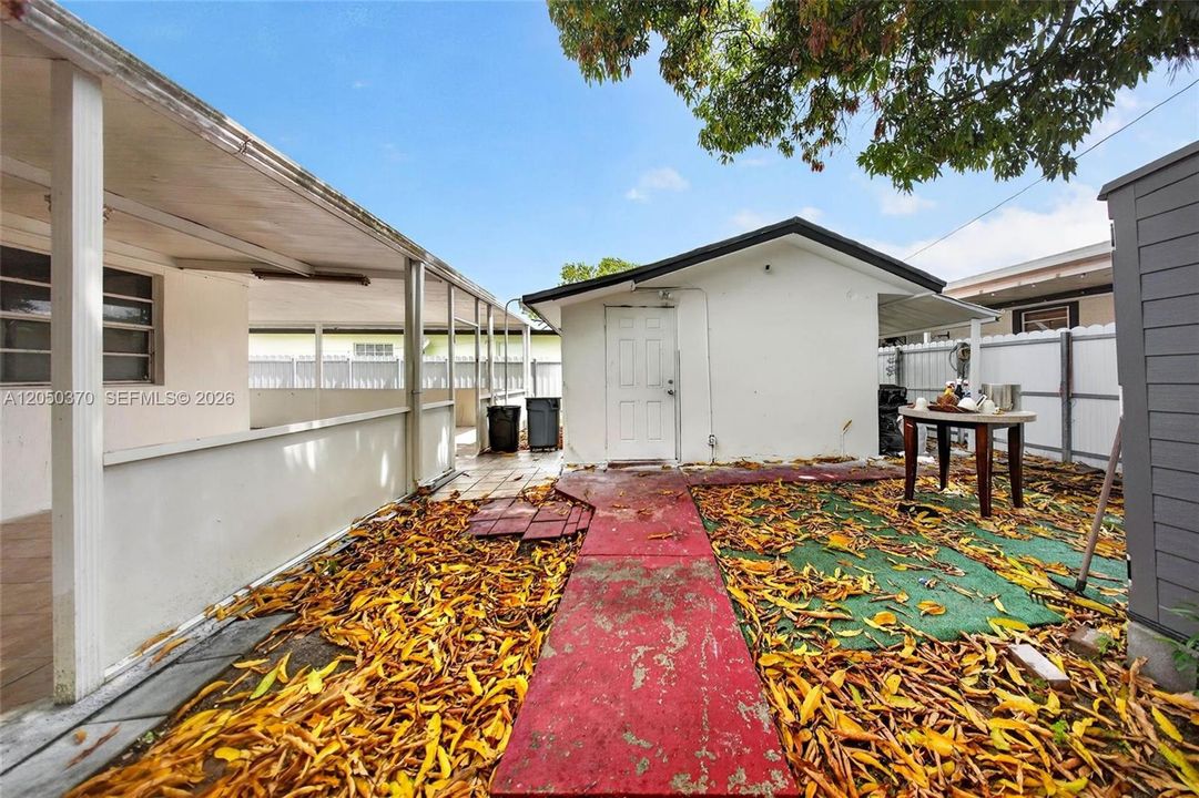 For Sale: $690,000 (3 beds, 3 baths, 1623 Square Feet)