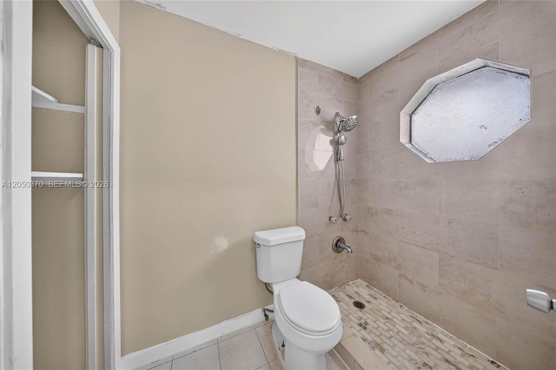 For Sale: $690,000 (3 beds, 3 baths, 1623 Square Feet)