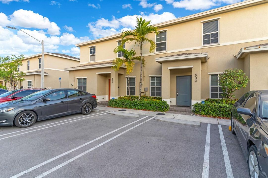 For Sale: $371,500 (3 beds, 2 baths, 1512 Square Feet)