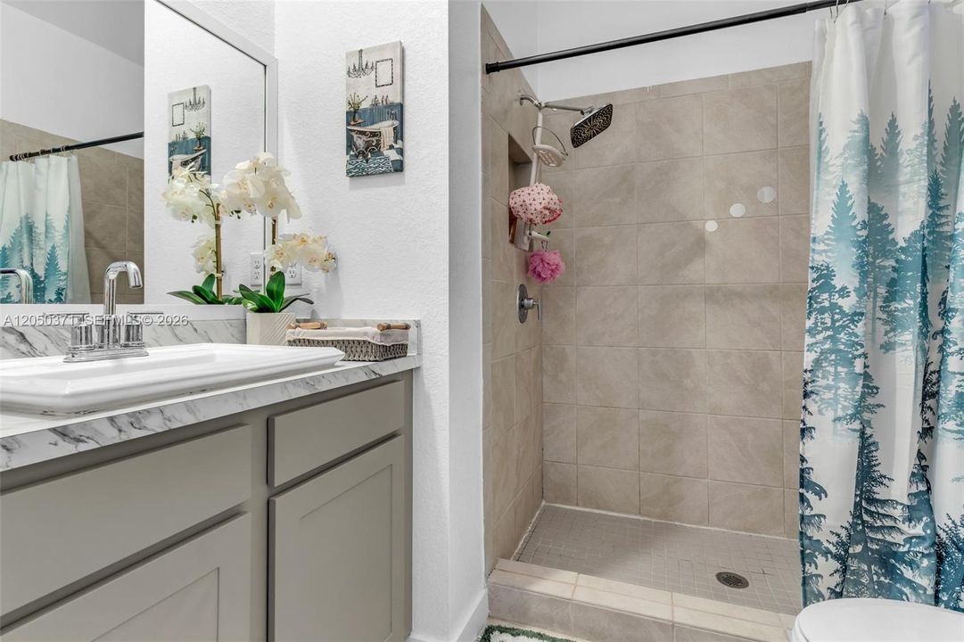 For Sale: $371,500 (3 beds, 2 baths, 1512 Square Feet)