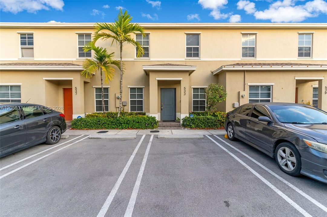 For Sale: $371,500 (3 beds, 2 baths, 1512 Square Feet)