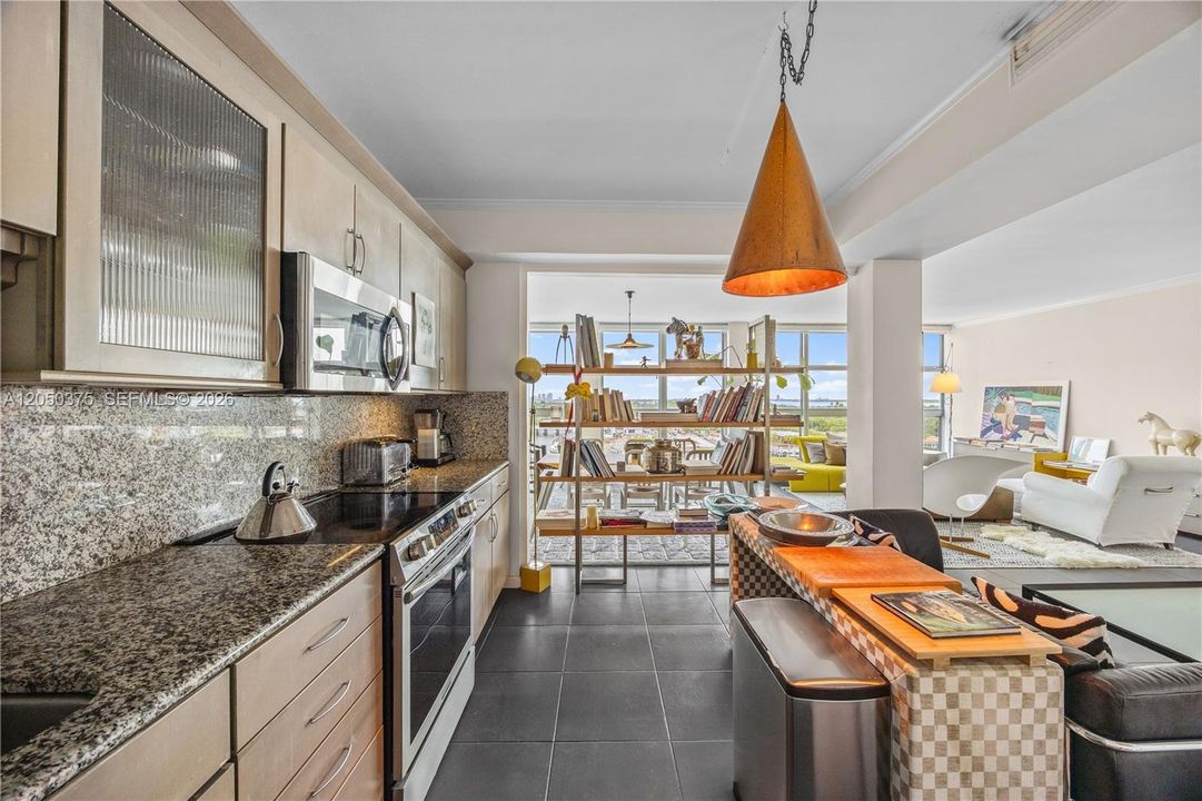 For Rent: $3,850 (1 beds, 2 baths, 1260 Square Feet)