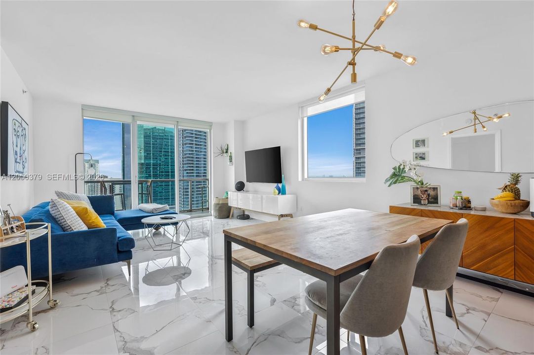 For Rent: $4,400 (2 beds, 2 baths, 1200 Square Feet)