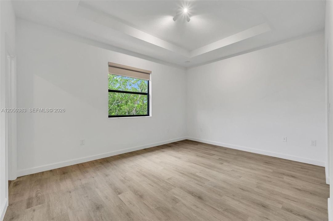 For Sale: $490,000 (3 beds, 3 baths, 1662 Square Feet)