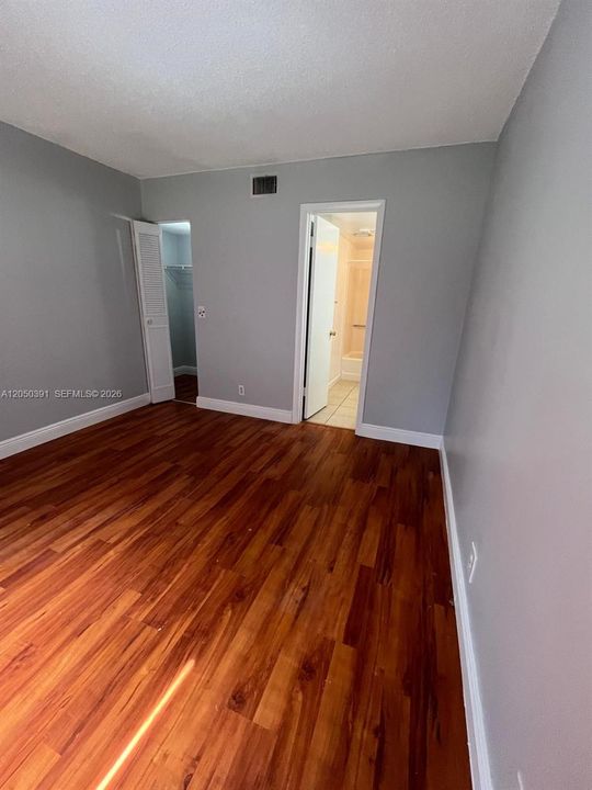 For Rent: $1,850 (2 beds, 2 baths, 858 Square Feet)