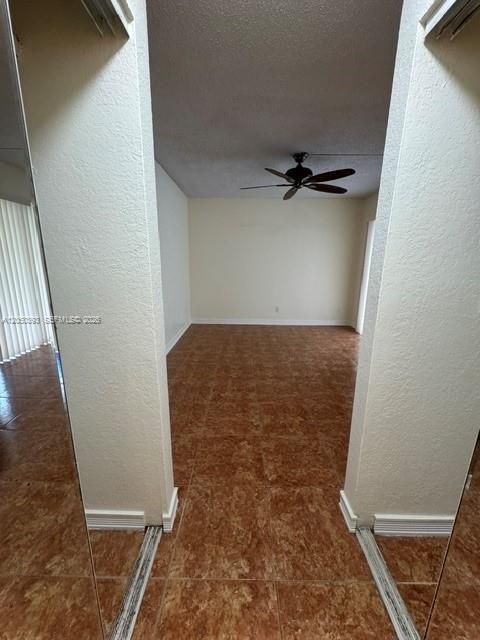 For Sale: $179,900 (2 beds, 2 baths, 820 Square Feet)