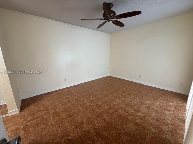 For Sale: $179,900 (2 beds, 2 baths, 820 Square Feet)