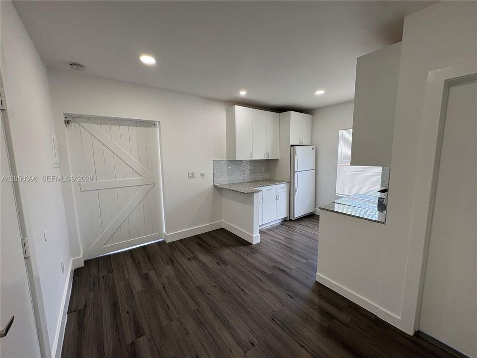 For Rent: $1,700 (1 beds, 1 baths, 0 Square Feet)