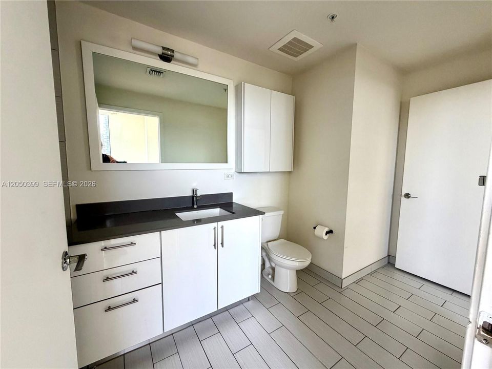 En Renta: $4,400 (2 camas, 2 baños, 1228 Pies cuadrados)