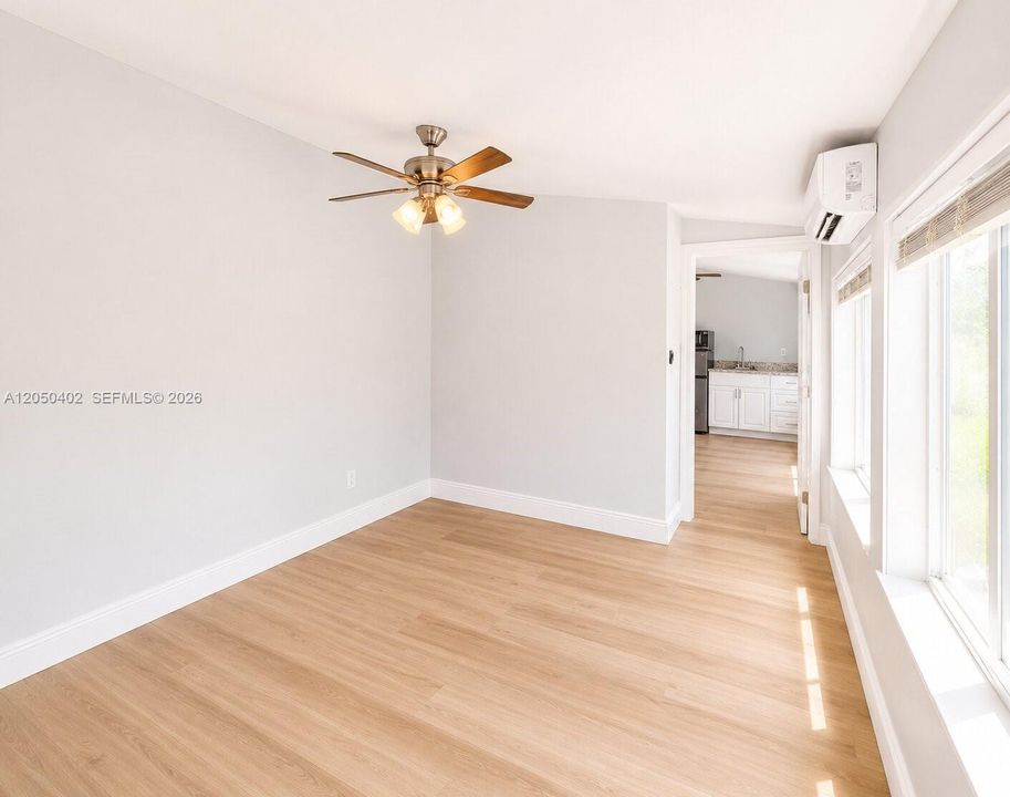 For Rent: $1,500 (1 beds, 1 baths, 1333 Square Feet)