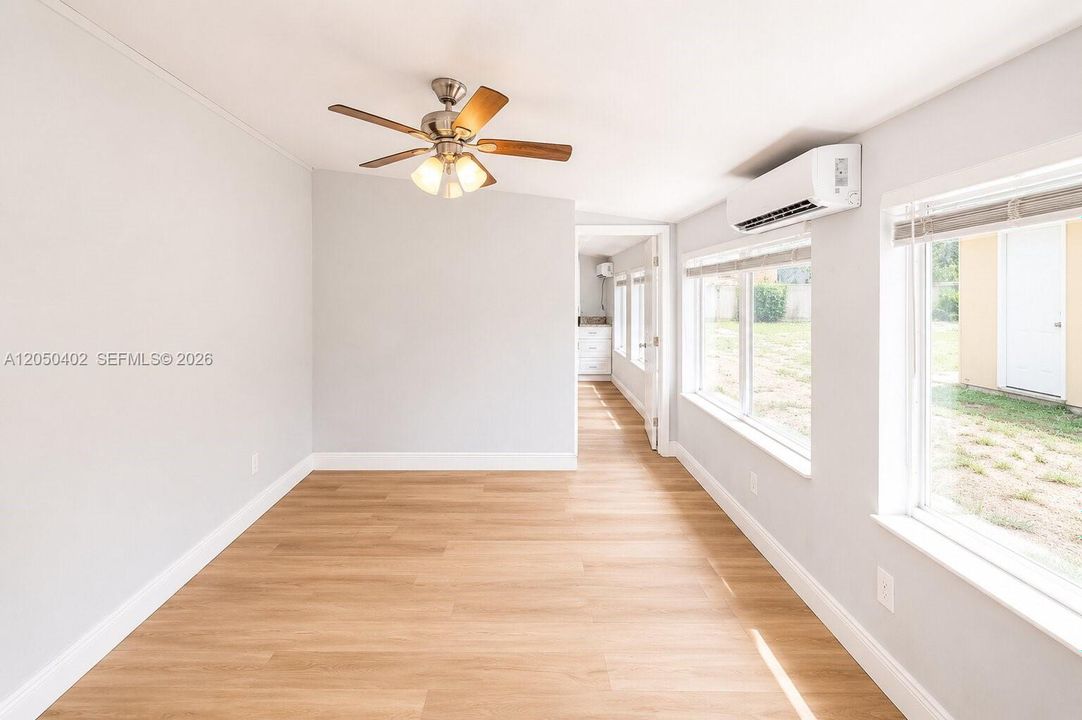 For Rent: $1,500 (1 beds, 1 baths, 1333 Square Feet)