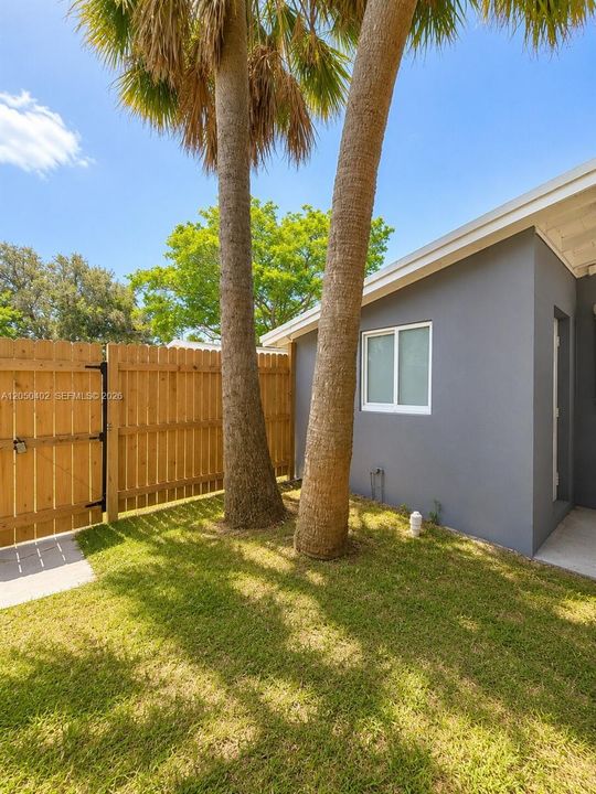 For Rent: $1,500 (1 beds, 1 baths, 1333 Square Feet)