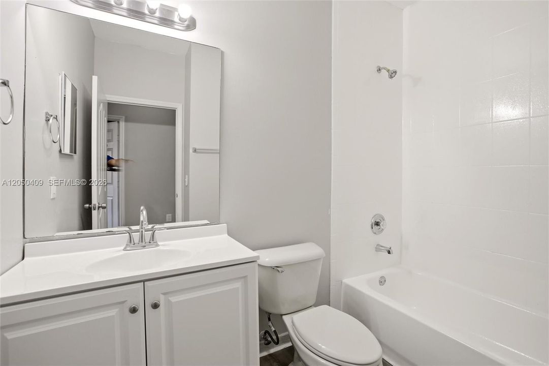 For Sale: $409,900 (4 beds, 2 baths, 1698 Square Feet)